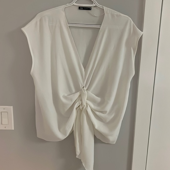 ZARA Blouse - Picture 1 of 4